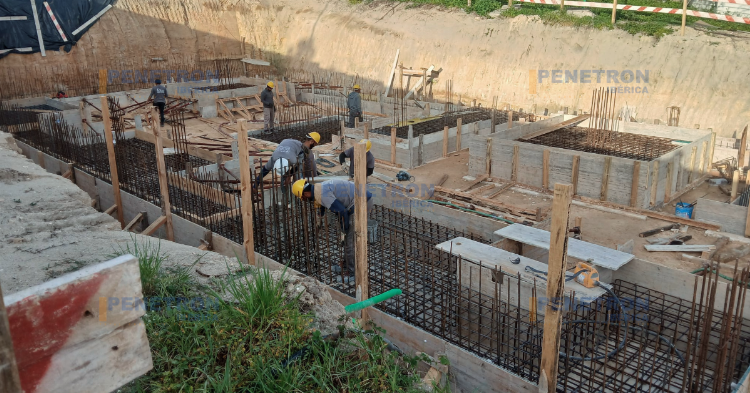 Habitação Multifamiliar (24 apartamentos)